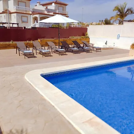 Magnífica Con Piscina La Marina-oasis A 3km De La Playa